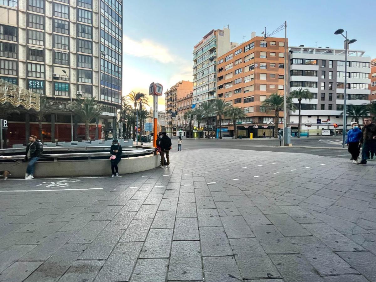 Amplio Apartamento En Pleno Corazon De Αλικάντε Εξωτερικό φωτογραφία